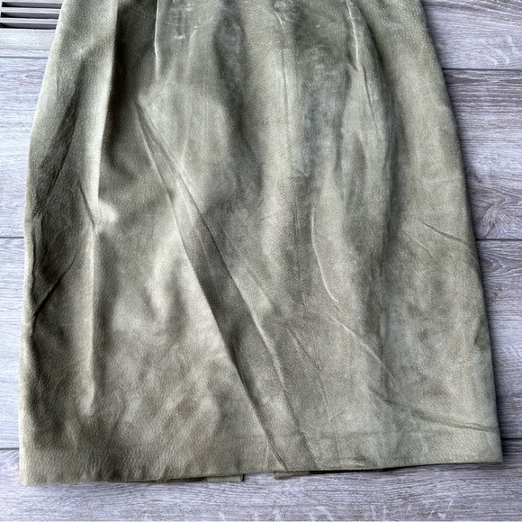 Vintage  Danier Sage Suede Leather Pleated Knee Length Skirt Made in Canada - Picture 3 of 12